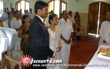 Joseph Soumya Wedding Photos at Erumely Church